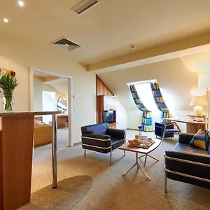4* Hotel Hilight