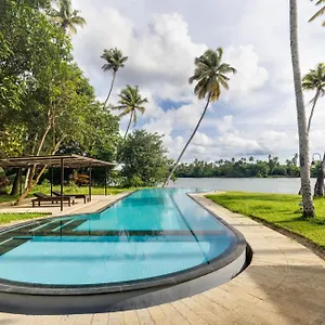 Cranganor History Cafe & Riverside Chateau 5*, North Paravur India