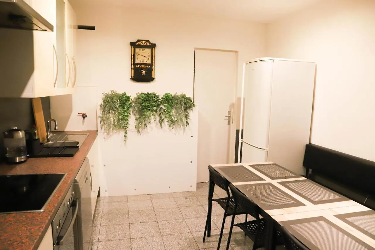 «Go West» Guest Rooms Vienna