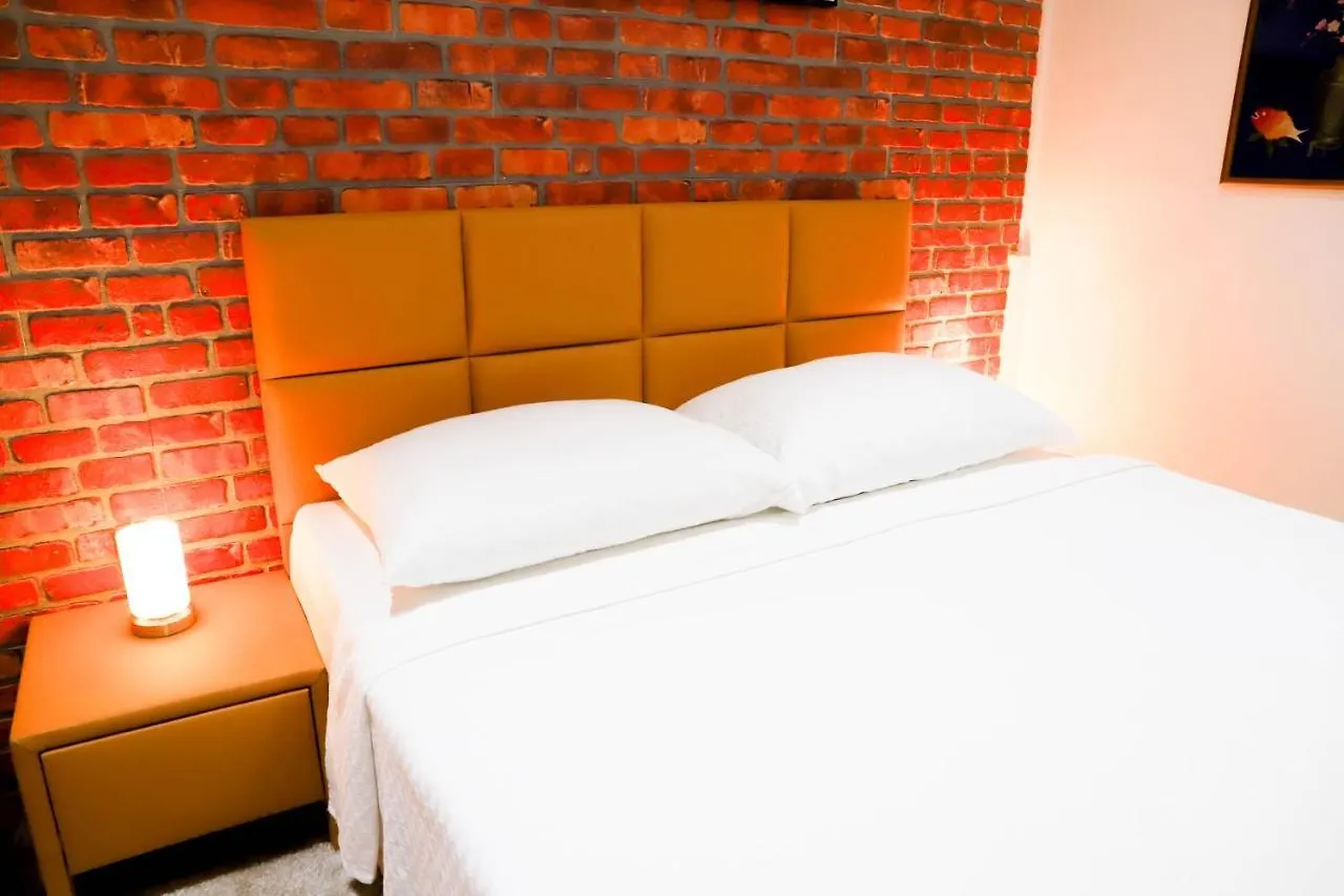 «Go West» Guest Rooms Wien
