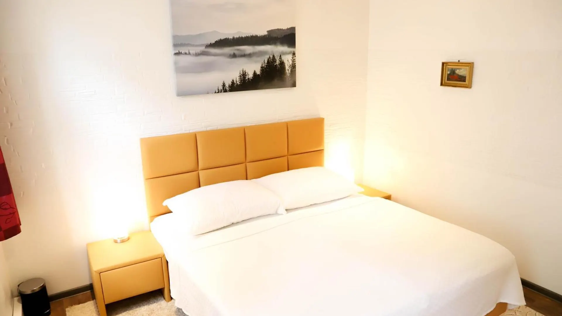 Hostel «Go West» Guest Rooms Wien